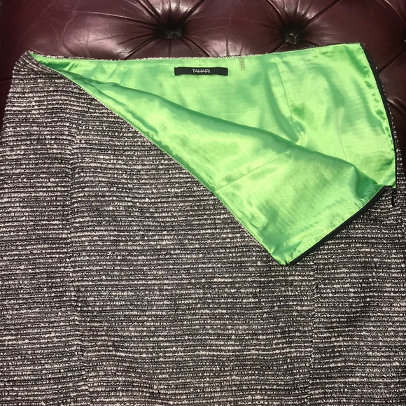 Tahari pencil skirt sz8, sparkly tweed - Picture 1 of 5